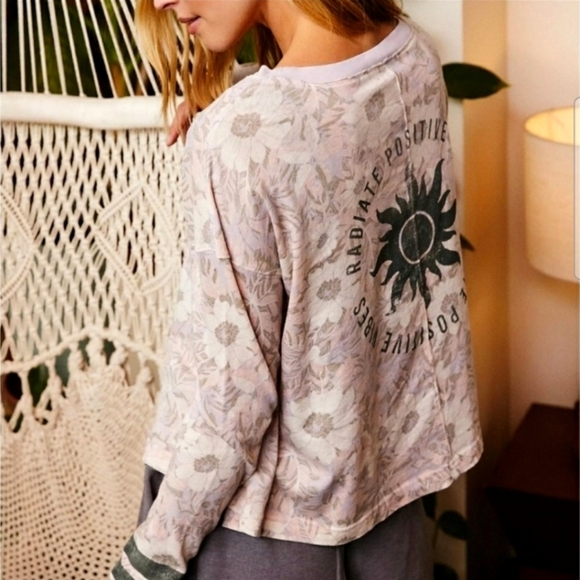 FP Movement by Free People Tops - Free People FP Movement Radiate Positive Vibes Long Sleeve Floral Crewneck Sz Sm
